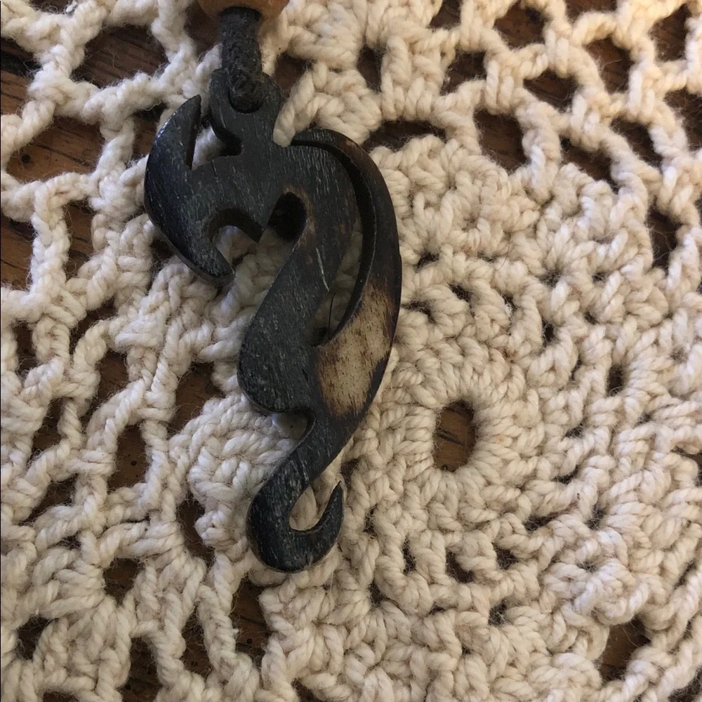 unbranded brown wooden